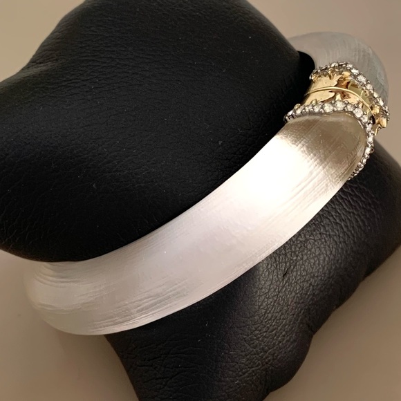 ALEXIS BITTAR• White Lucite Liquid Gold Gold Thorny Segmented Hinged Bracelet - Picture 5 of 11